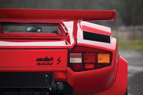 Countach Lamborghini Countach: Specs