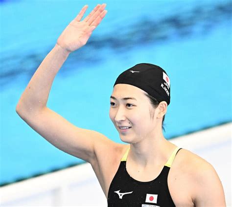 写真：【競泳】池江璃花子が親友から刺激 本命の50mバタ全体3位で準決へ「気合が入った」 東スポweb