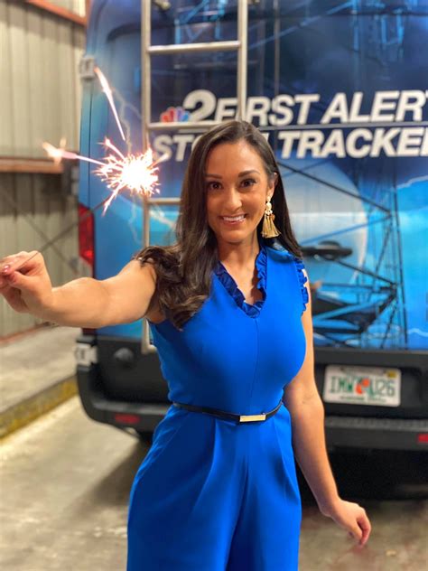 Cristina Mendez - WJZ Baltimore : r/CurvyNewsWomen