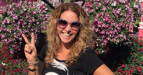 La Impactante Foto De Lucero En Bikini A Punto De Cumplir A Os As Se Mantiene En Forma