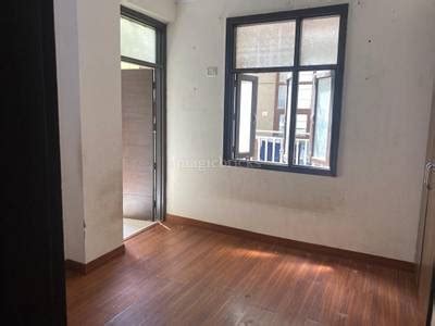 2 BHK Flats in Noida for Sale 𝐮𝐧𝐝𝐞𝐫 𝟑𝟎 𝐋𝐚𝐤𝐡𝐬