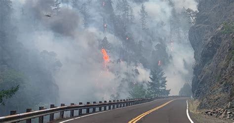 [UPDATE: Photos from the Complex] Fires South of Oregon Border Now ...