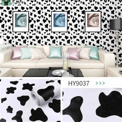 Wallpaper Sticker Dinding Motif Kulit Sapi Susu Hitam Putih Elegan