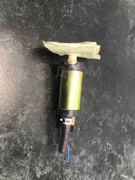 Купить Топливный насос Nissan 170422Y003, ­170422Y003, ­MR497752 ...