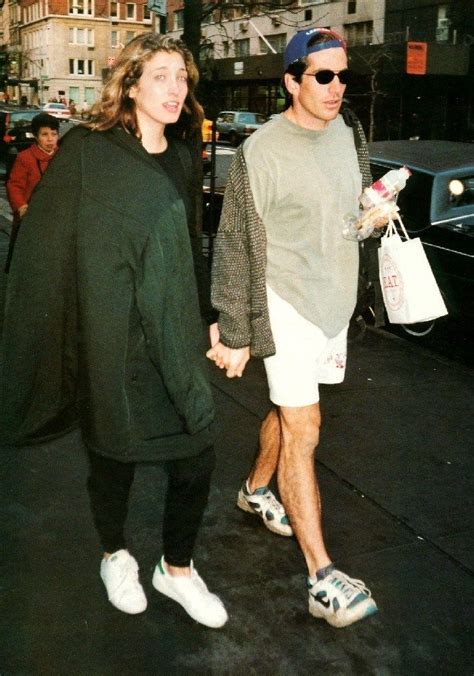 Carolyn Bessette Kennedy Style John Kennedy Jr Jfk Jr Jacqueline