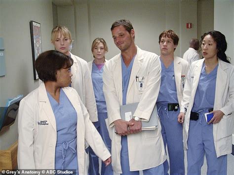 The 9 Most Iconic And Emotional Moments Of Greys Anatomy Daily Mail Online