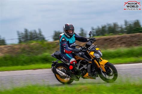 TVS Apache 310 RTR Naked Sport Road Test Review Lean On Me Motor World India