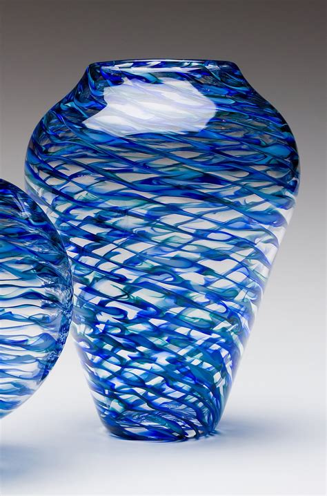 Ripple Vase Urn | SiNaCa Studios