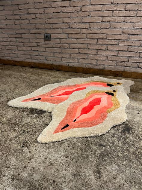 Pink Vulva Tufted Rug Hanmade Feminist Protest Art Erotic Carpet Vagina Home Decor Bathroom