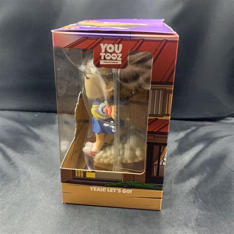 Street Fighter V Sakura Vinyl Figure Youtooz With Protector Ebay