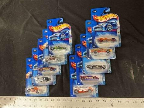 2004 Hot Wheels Track Aces Cars Legacy Auction Company