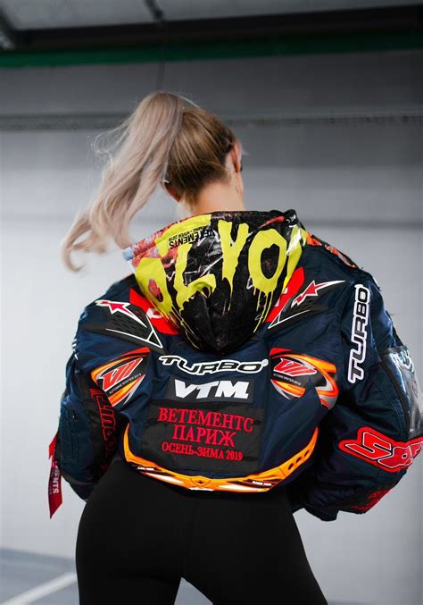Бомбер Vetements FW2018: 1 500 у.е. - Мужская одежда Ташкент на Olx