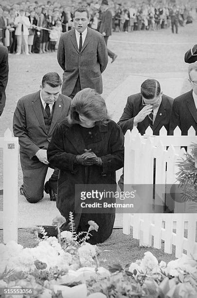 Jackie Kennedy Grave Photos and Premium High Res Pictures - Getty Images