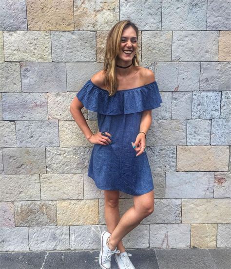 10 Hot Sexy Susy Mora Bikini Pics