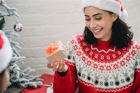 Ugly Sweater Una Costumbre Extranjera Divertida De Navidad Grupo Milenio