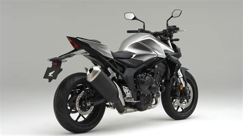 Honda Cb Hornet A Eicma Arriva La Maxi Naked Info Foto E Video