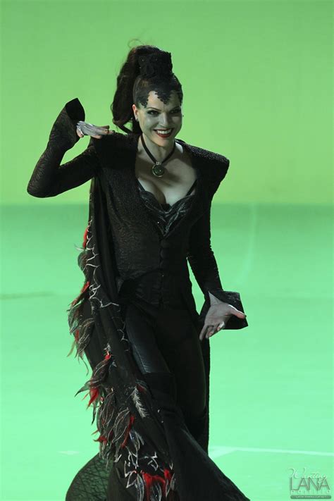 Evil Queen/Regina Mills - Behind the Scenes of "The Thing You Love Most ...