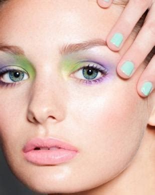 17 Pastel Makeup Looks You Should Copy Today