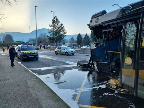 Isère En fuite au volant d une Porsche volée il s encastre dans un