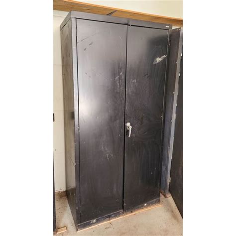 LARGE METAL STORAGE LOCKER