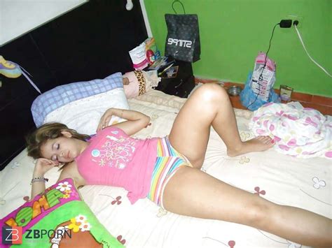 Con Carita De Angel ZB Porn