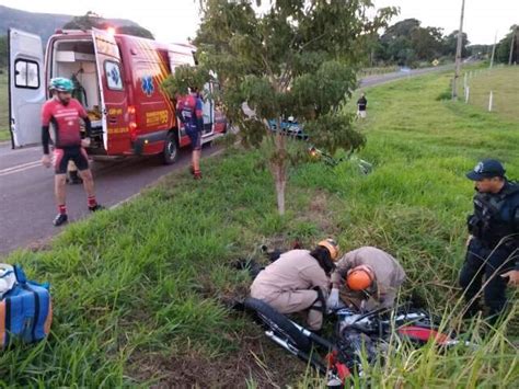 Motociclista Sofre Acidente Na Madrugada E S Achado De Manh