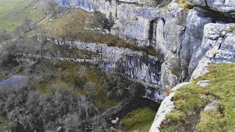 Malham Cove The Yorkshire Dales North Yorkshire England Stock Photo