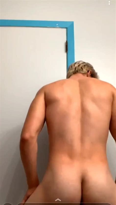 Cute Muscle Blonde Twerking His Ass ThisVid