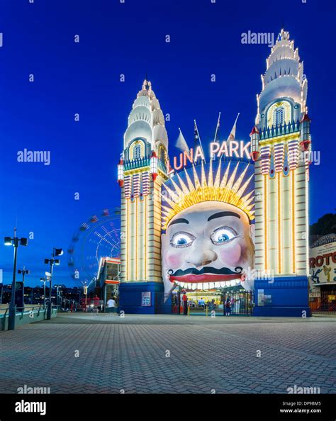 Luna Park Sydney At Night Hi Res Stock Photography And Images Alamy