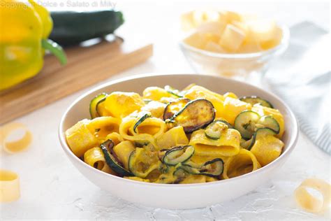 Ricetta Pasta Con Crema Di Peperoni E Zucchine