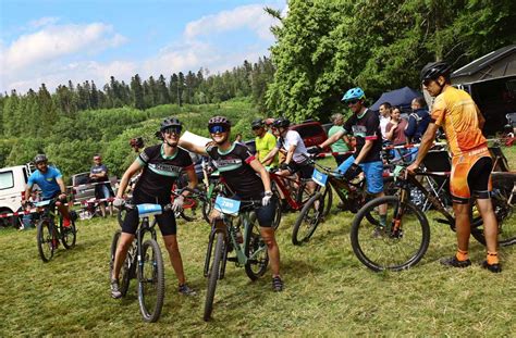 Mountainbike Rennen Villingen Sturz Zwei Fahrer müssen in Klinik