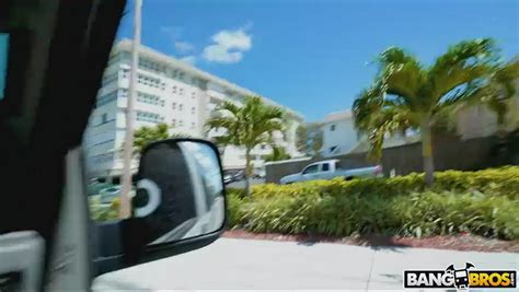 Honey Does Anal Scrolller