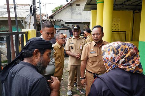 Pastikan Persiapan Pemilu Lancar Sekda Cek Pemindahan TPS Rawan Longsor