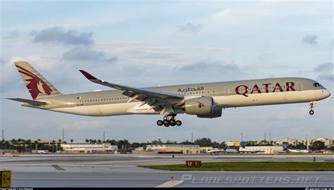 A7 AND Qatar Airways Airbus A350 1041 Photo By Arun Baboolal ID