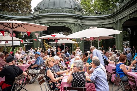 Plus De 600 Personnes Au Bal Des Seniors Un Moment Pour Se Retrouver