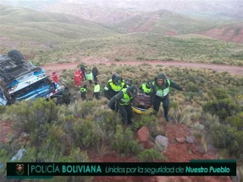 ABI Embarrancamiento De Un Bus En La Ruta Tarija Cochabamba Deja