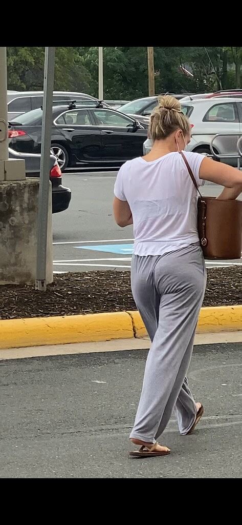 PAWG Ass Jiggle In Loose Sweats W Quick Vid Ass Forum