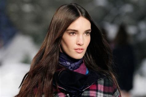 New York Fashion Week Il Trionfo Del Nude Look E Del Liscio Foto