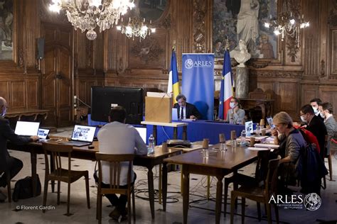 Le Conseil Municipal Du Novembre Arles