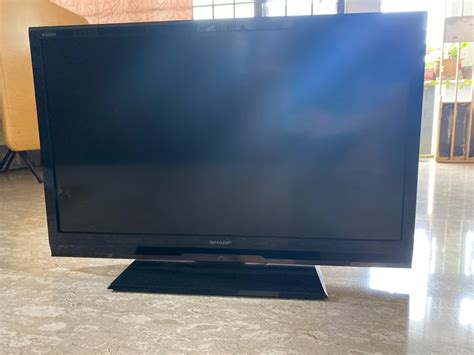 Sharp Aquos LC 32LE340M 32 Multisystem LED TV TV Home Appliances