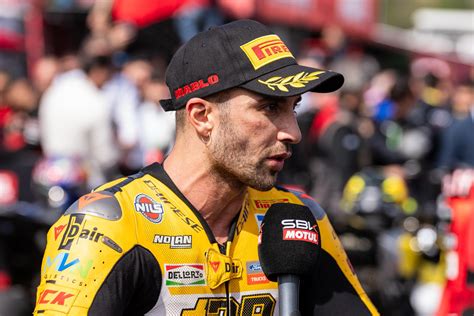 Andrea Iannone Ik Sluit Een Motogp Test Op Een Ducati Desmosedici