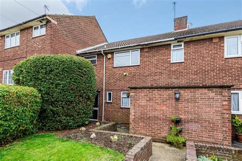 3 Bed Terraced House For Sale In Bennetts End Hemel Hempstead