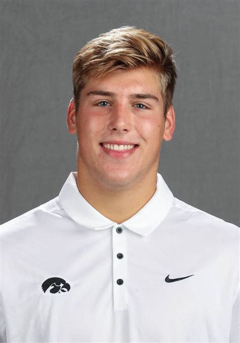 Lukas Van Ness – University of Iowa Athletics