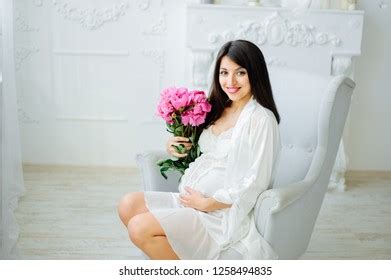 Close Photo Pregnant Woman Naked Belly Stock Photo Shutterstock