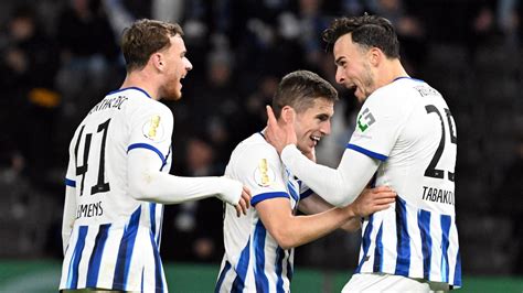 Sieg Im Dfb Pokal Gegen Mainz Hertha Bsc Zuckt Wieder