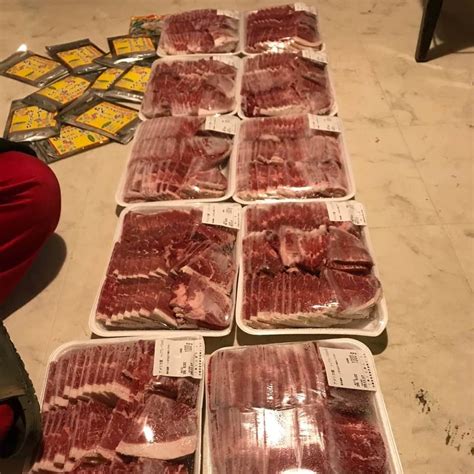 ホルスタイン・モリ夫さんのインスタグラム写真 ホルスタイン・モリ夫instagram「沖縄から牛肉10キロ届いた‼️ やっぱり