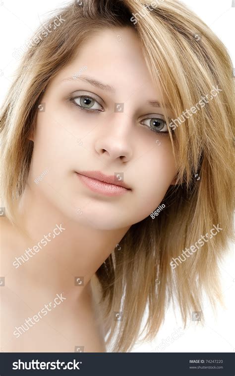 Portrait Beautiful Female Model Green Eyes Stockfoto 74247220 Shutterstock