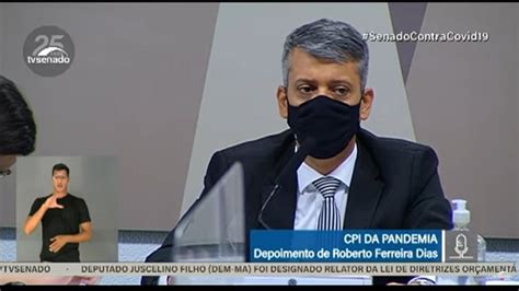 Aziz dá voz de prisão a Roberto Dias por mentir na CPI do Genocídio