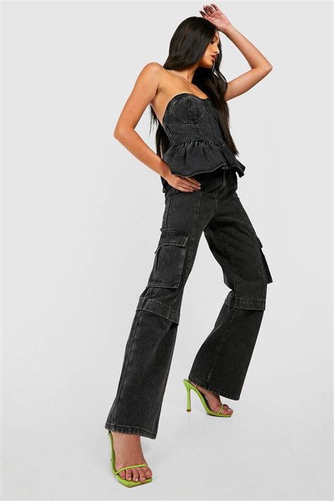 Women's Washed Denim Cargo Jeans | Boohoo UK