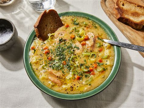 Kartoffelsuppe Mit Wiener Würstchen Fast Besser Als Bei Oma Rezept Kitchen Stories